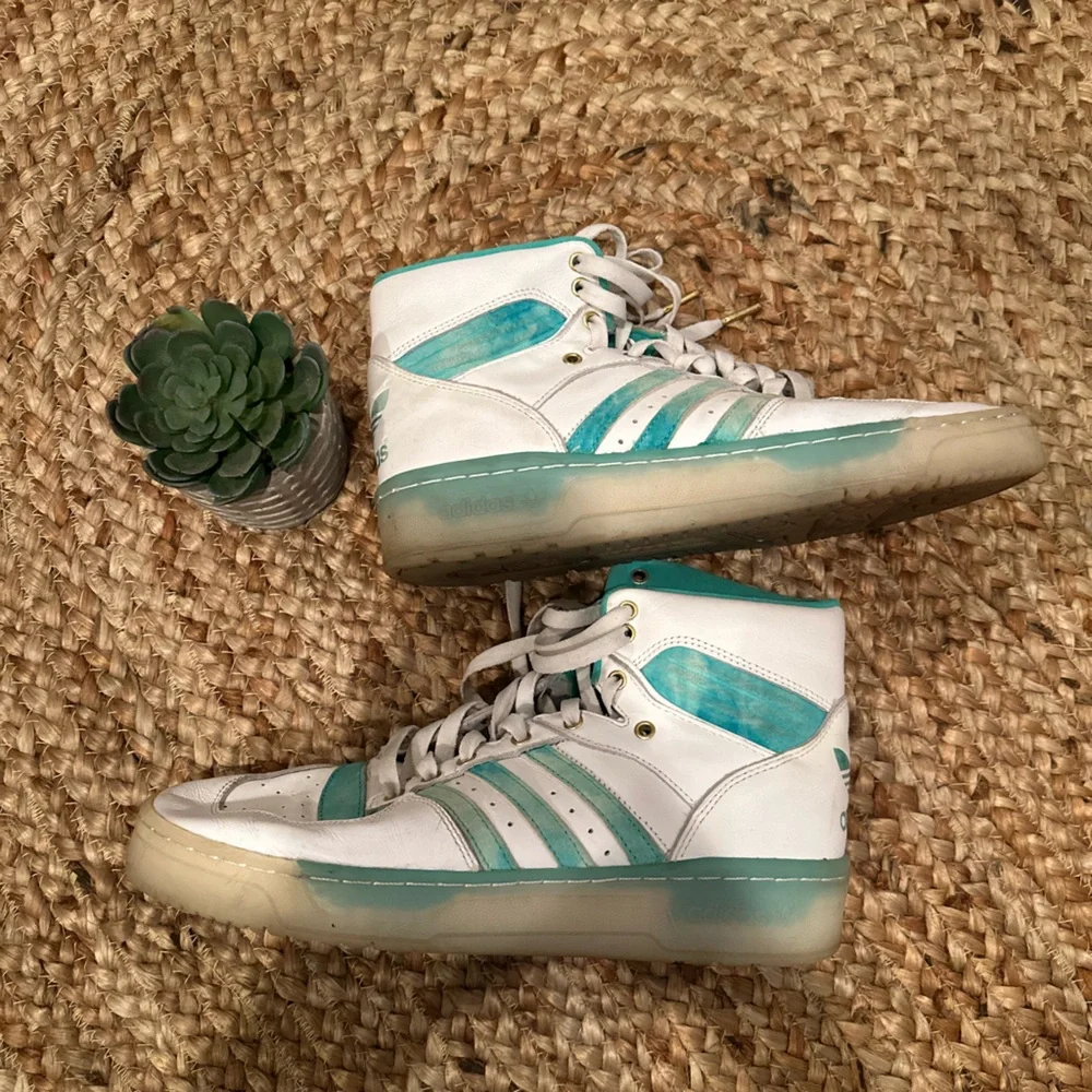 ADIDAS RIVALRY HI TOP - Picture 2 of 5